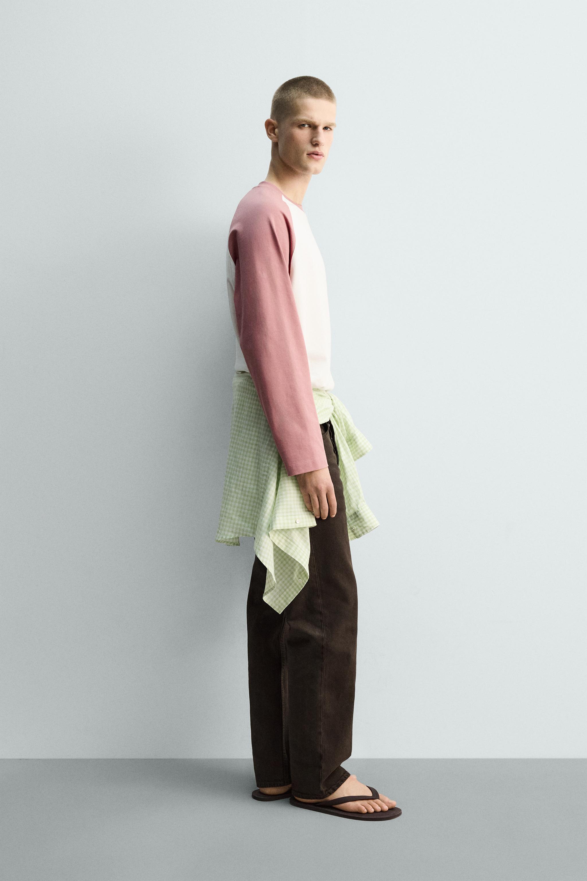 T-SHIRT COLOR BLOCK